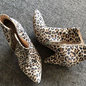 Loeffler Randall Lepord Print Booties (Size 8)